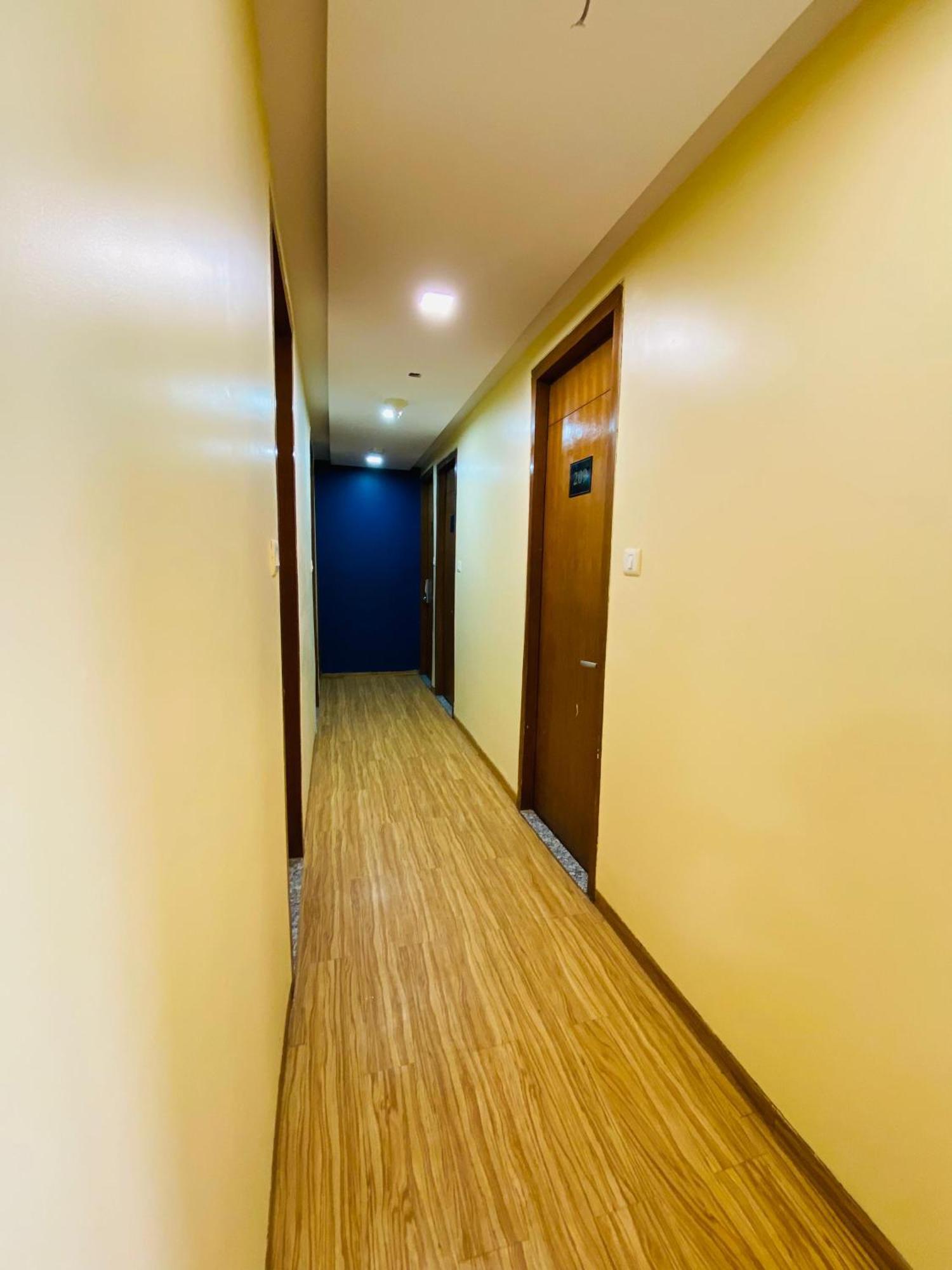 Hotel Arton Regency Near Terminal 2 Airport Mumbai Bagian luar foto