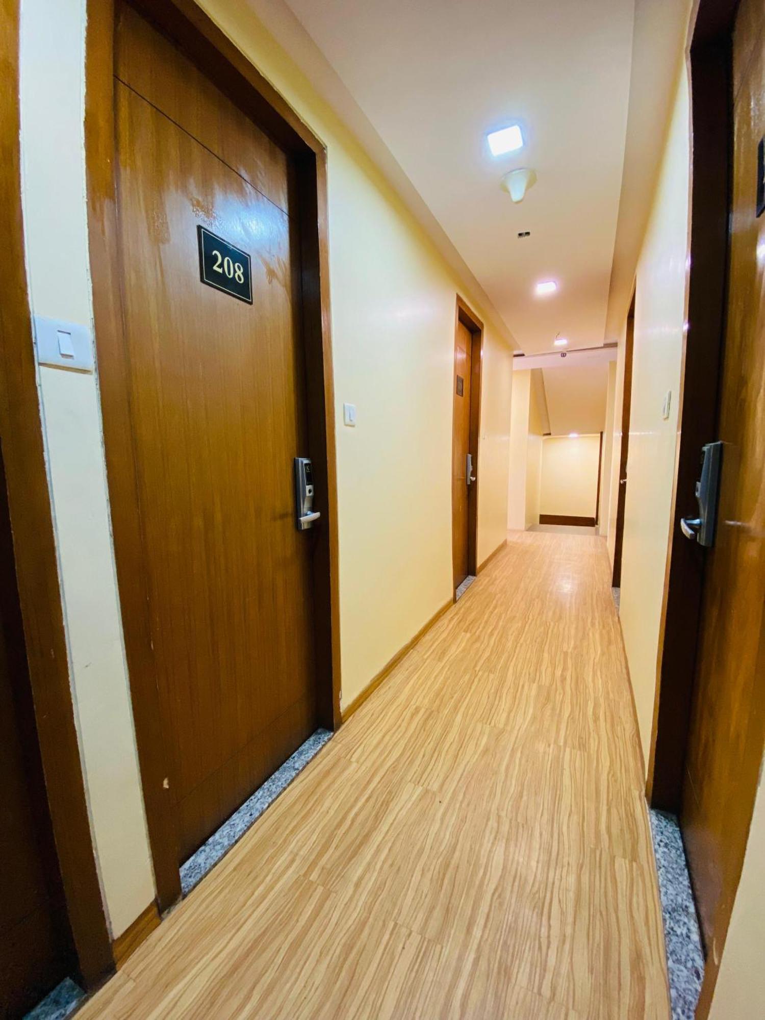 Hotel Arton Regency Near Terminal 2 Airport Mumbai Bagian luar foto